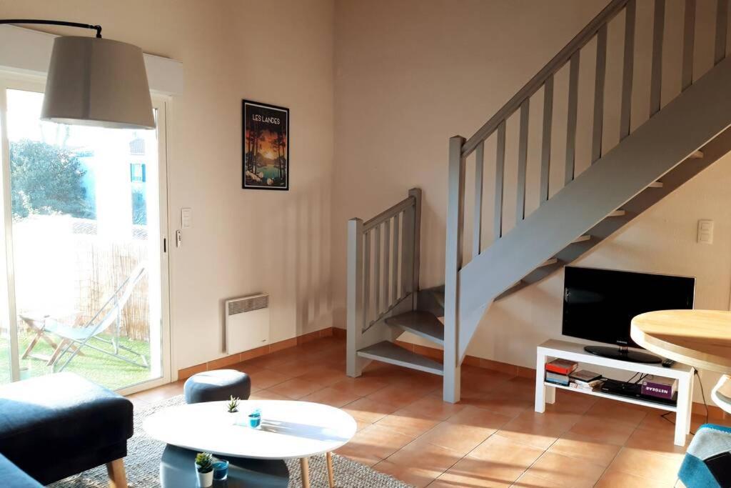 T3 Duplex Lumineux En Centre-Ville Soustons Luaran gambar