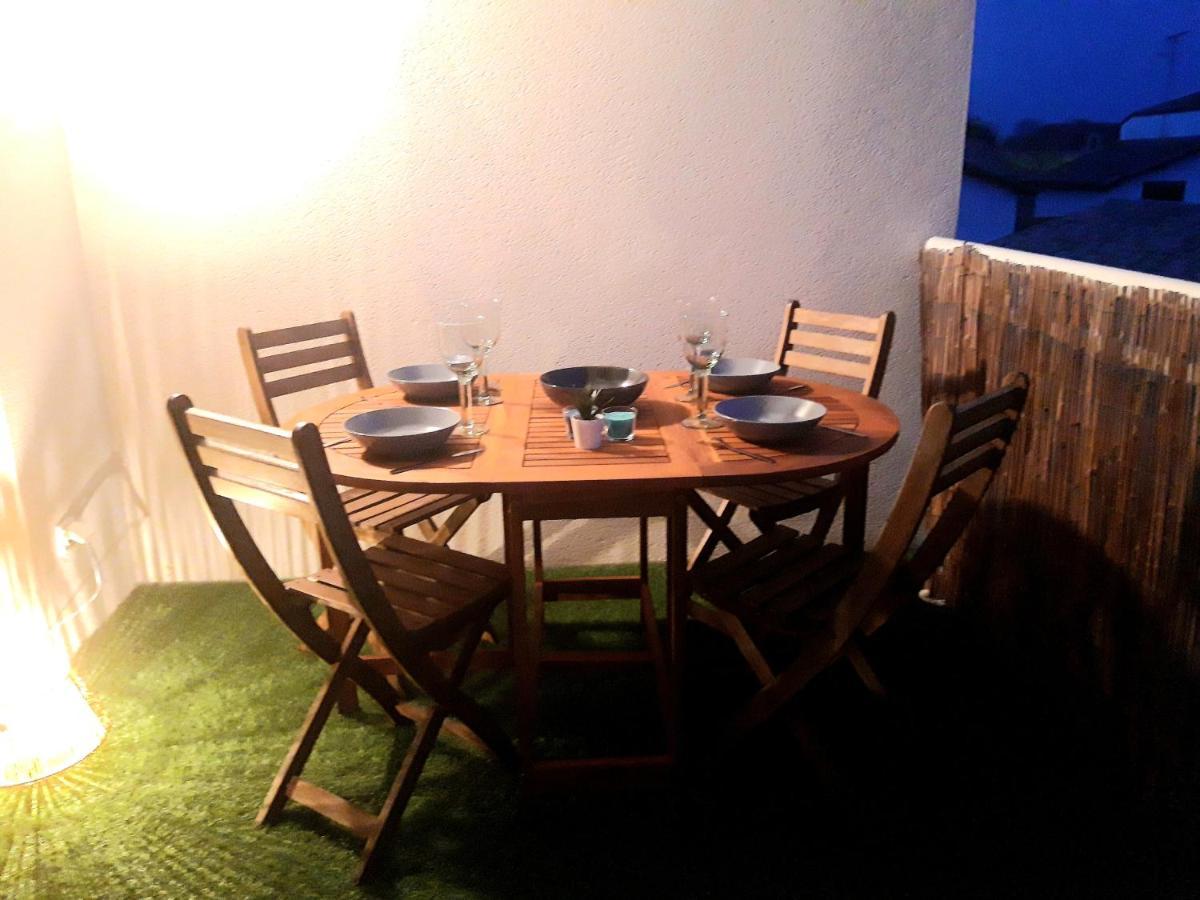 T3 Duplex Lumineux En Centre-Ville Soustons Luaran gambar